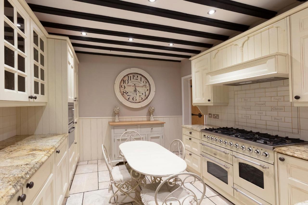 Vila Luxury Eton House, 5 Minute Walk To Windsor Castle Exteriér fotografie